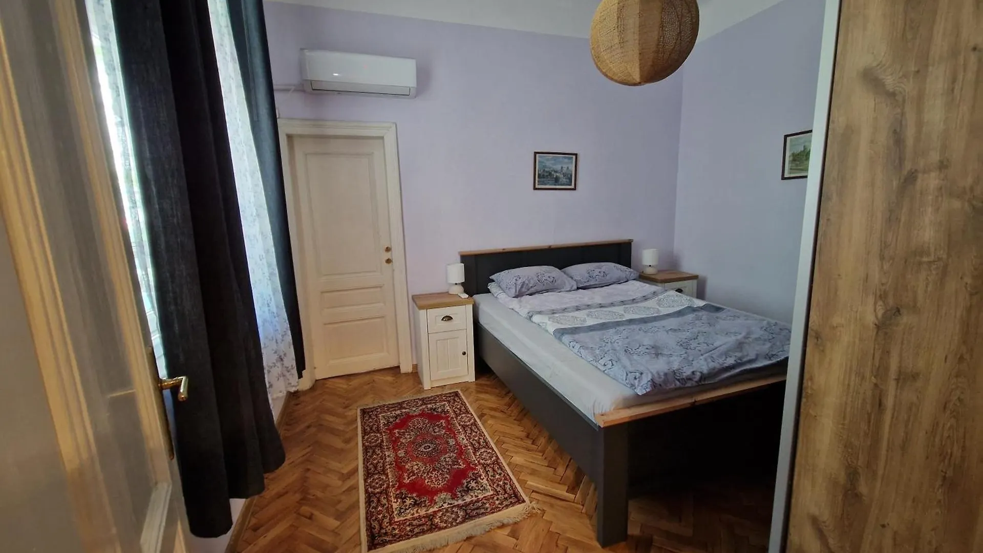 Етаж От Къща С Двор location